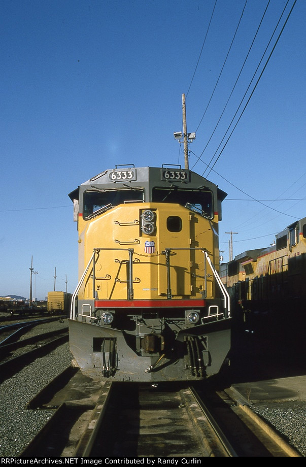 UP 6333 at Oakland